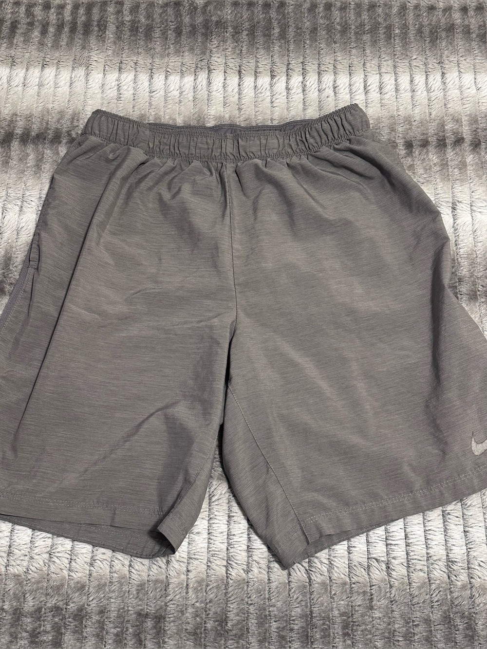 Nike Men’s Dri Fit 9’ Brief Lined Athletic Shorts
Size Large